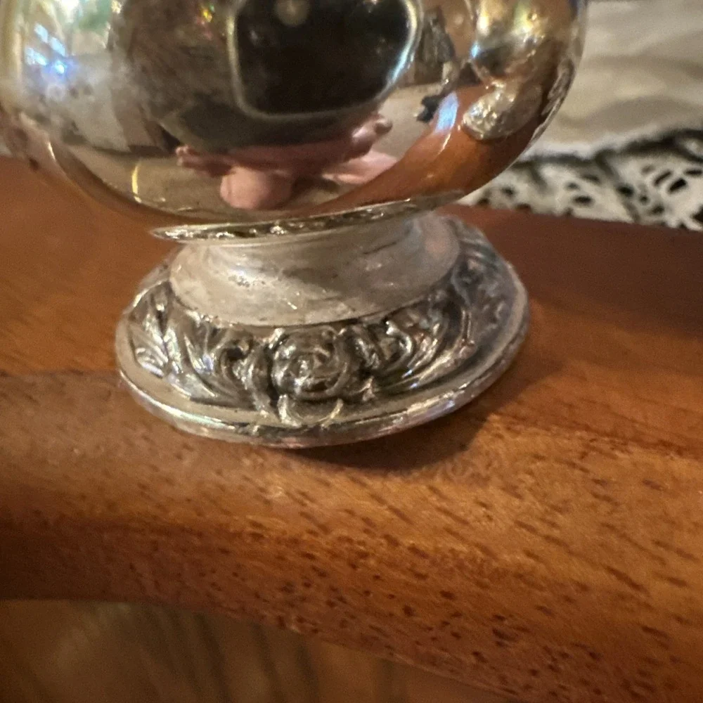 Oneida Silver Plated Shakers, Wallace Tray, Empire Crafts Cream & Sugar